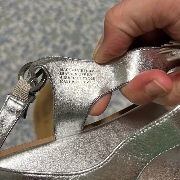 Michael Kors Sandals - Picture 9 of 9